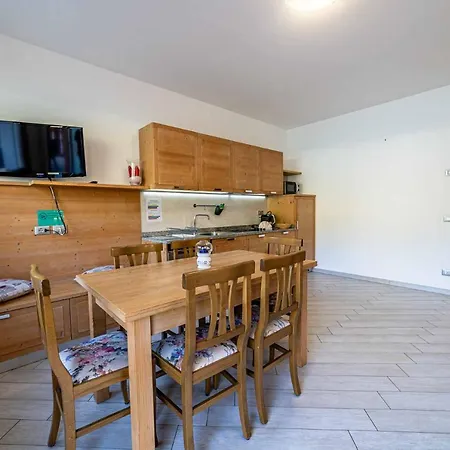 Al Apartment *