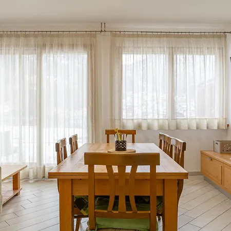 Al アパート Masare